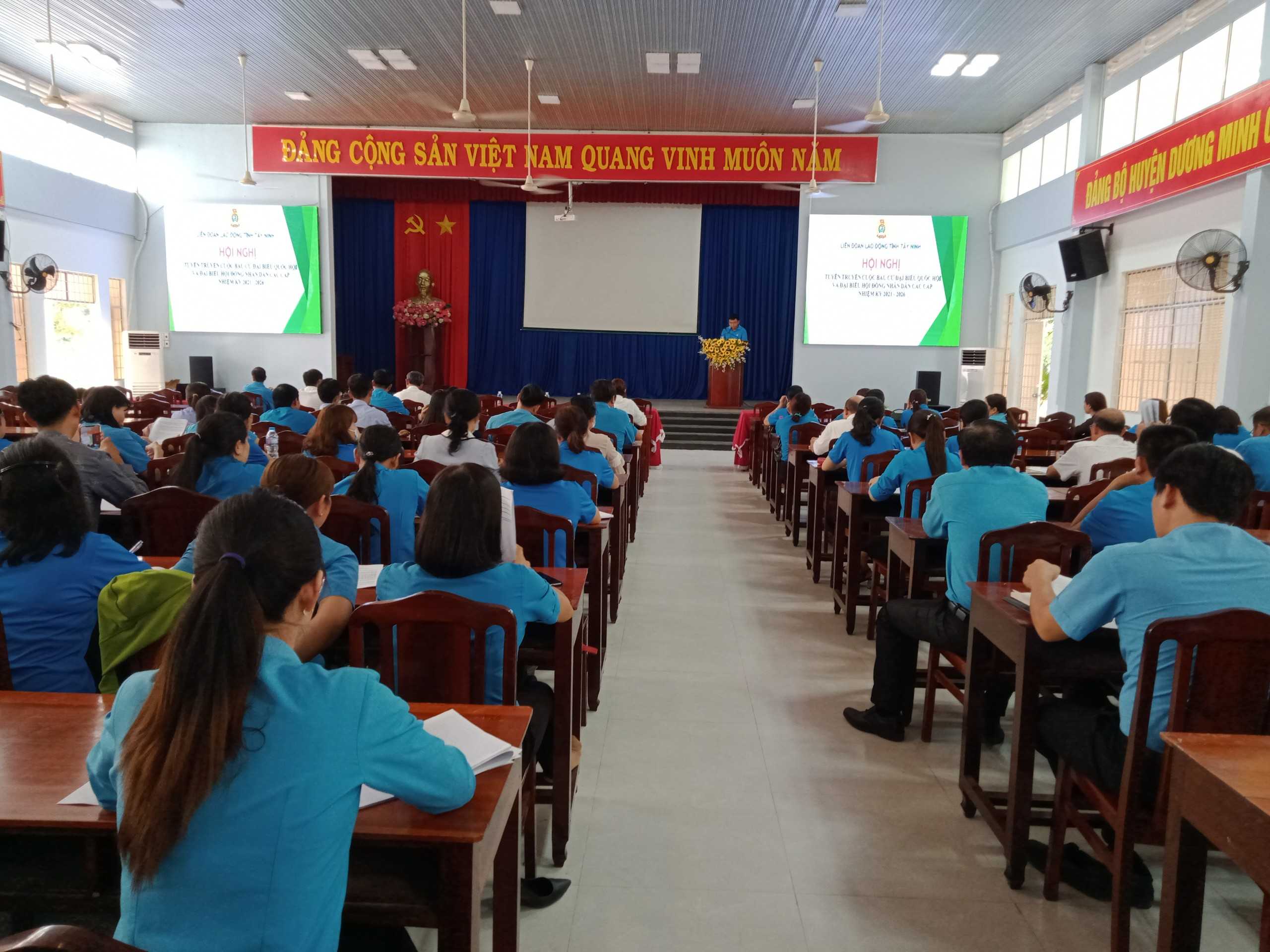Liên đoàn Lao động huyện Dương Minh Châu tổ chức tuyên truyền bầu cử đại biểu Quốc hội và đại biểu HĐND các cấp nhiêm kỳ 2021 – 2026
